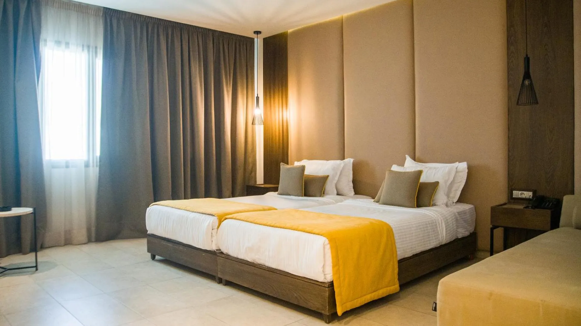 Samarons Hotels Арьяна